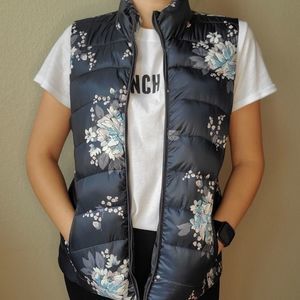 Floral zip up puffer vest dark gray cream S